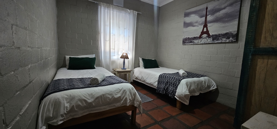 7 Bedroom Property for Sale in Middedorp Western Cape